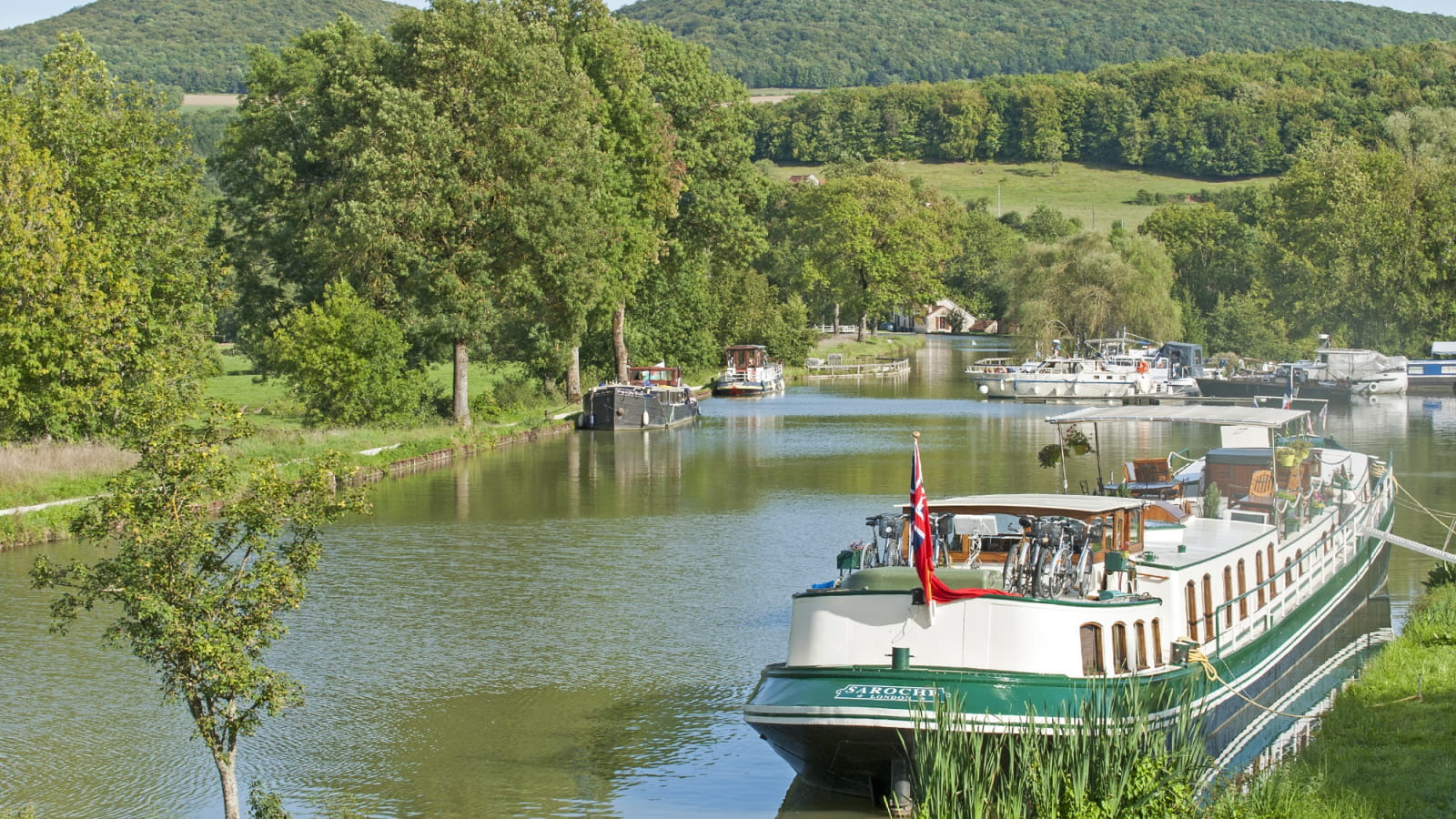 Péniche sur le Canal de Bourgogne