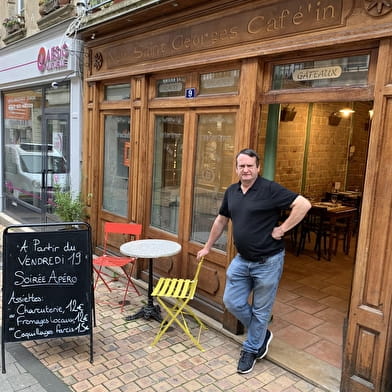 Le New Saint-Georges Café'in