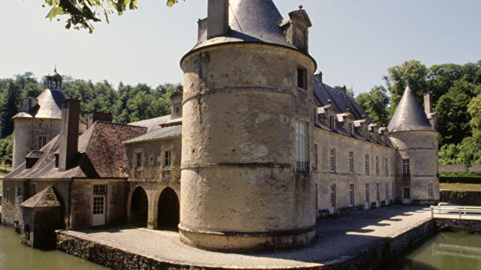 Guided Tour of the Chateau of Bussy-Rabutin