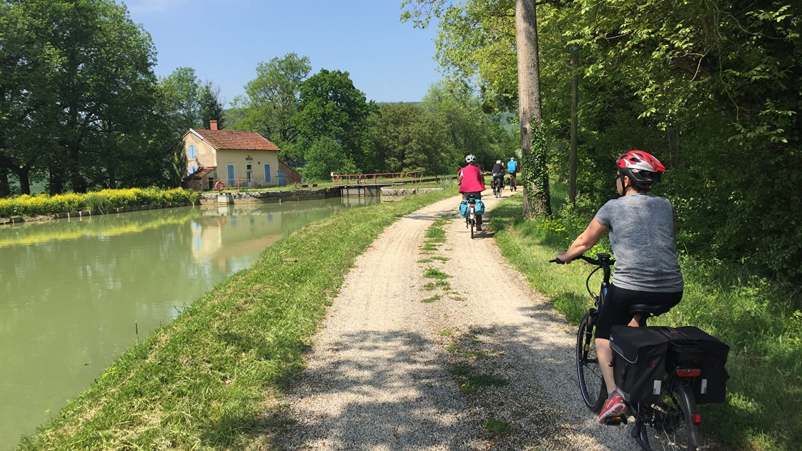 Escapade journée Guidée à vélo - Le long du canal de Bourgogne