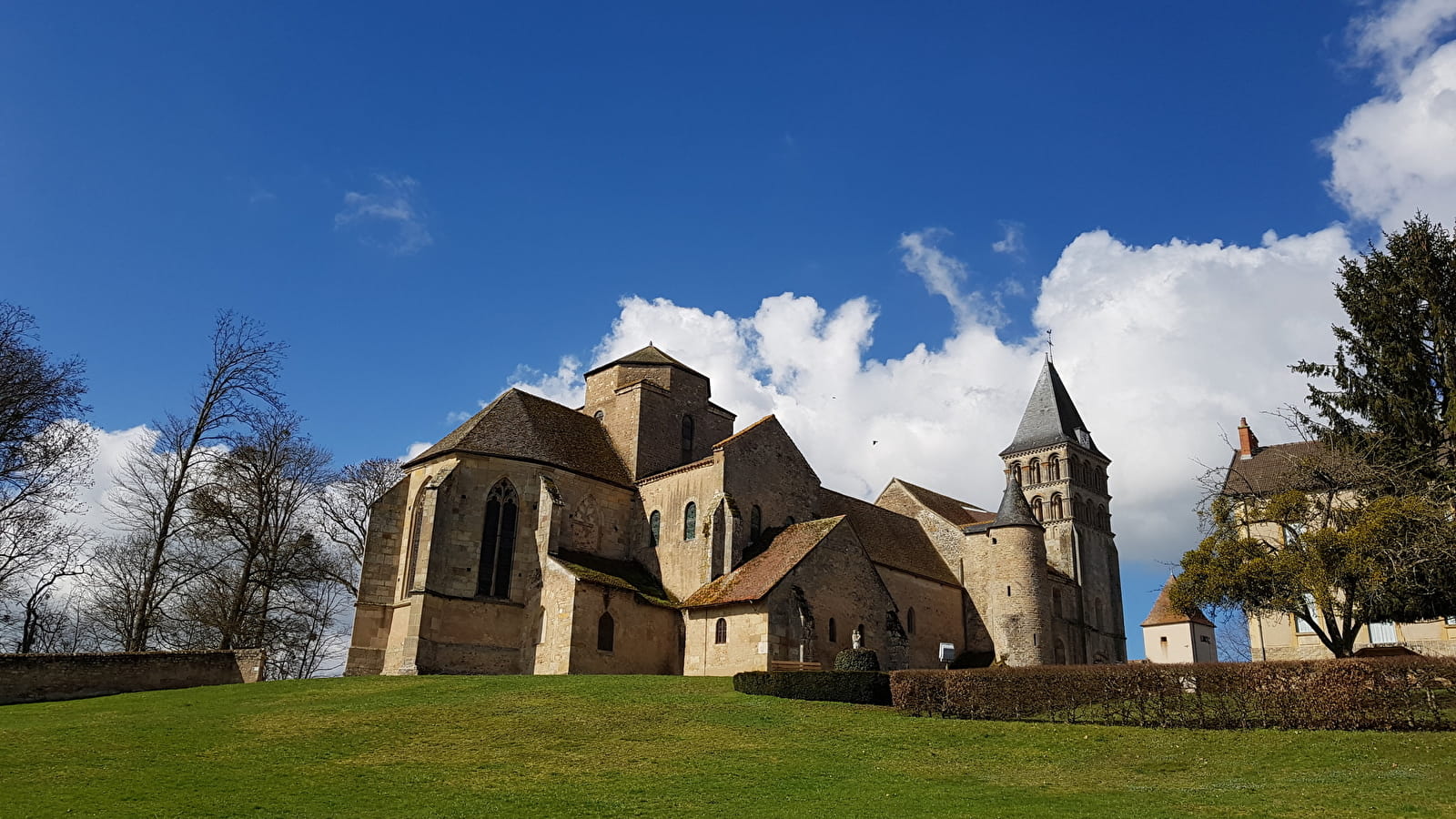 Visite guidée de l'église du prieuré Saint-Pierre et Saint-Benoît