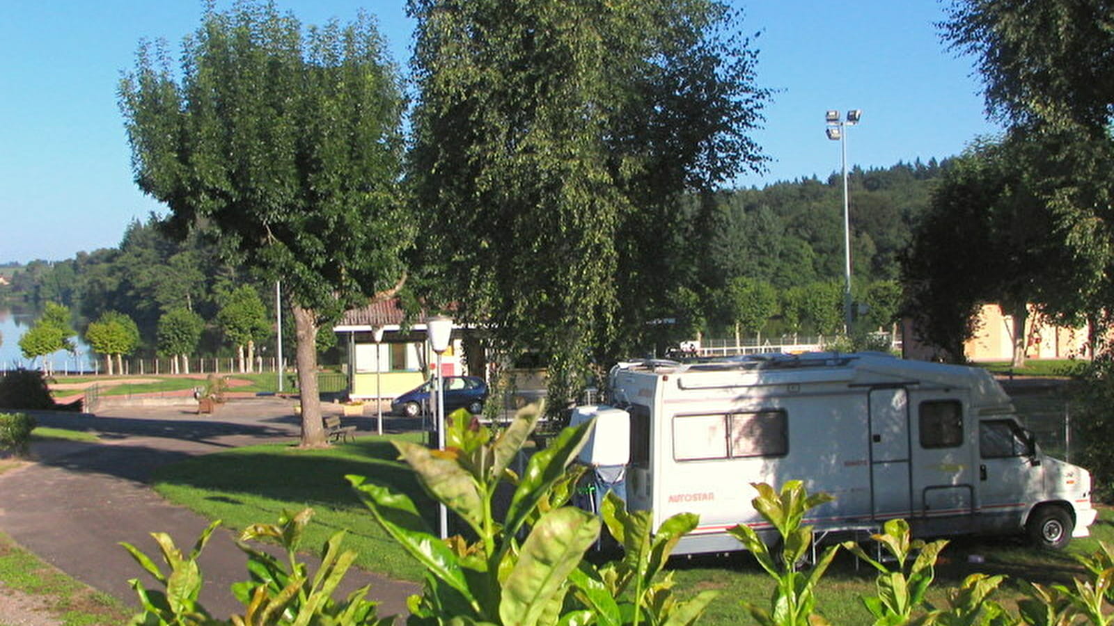 Aire de service au camping Les Bruyères