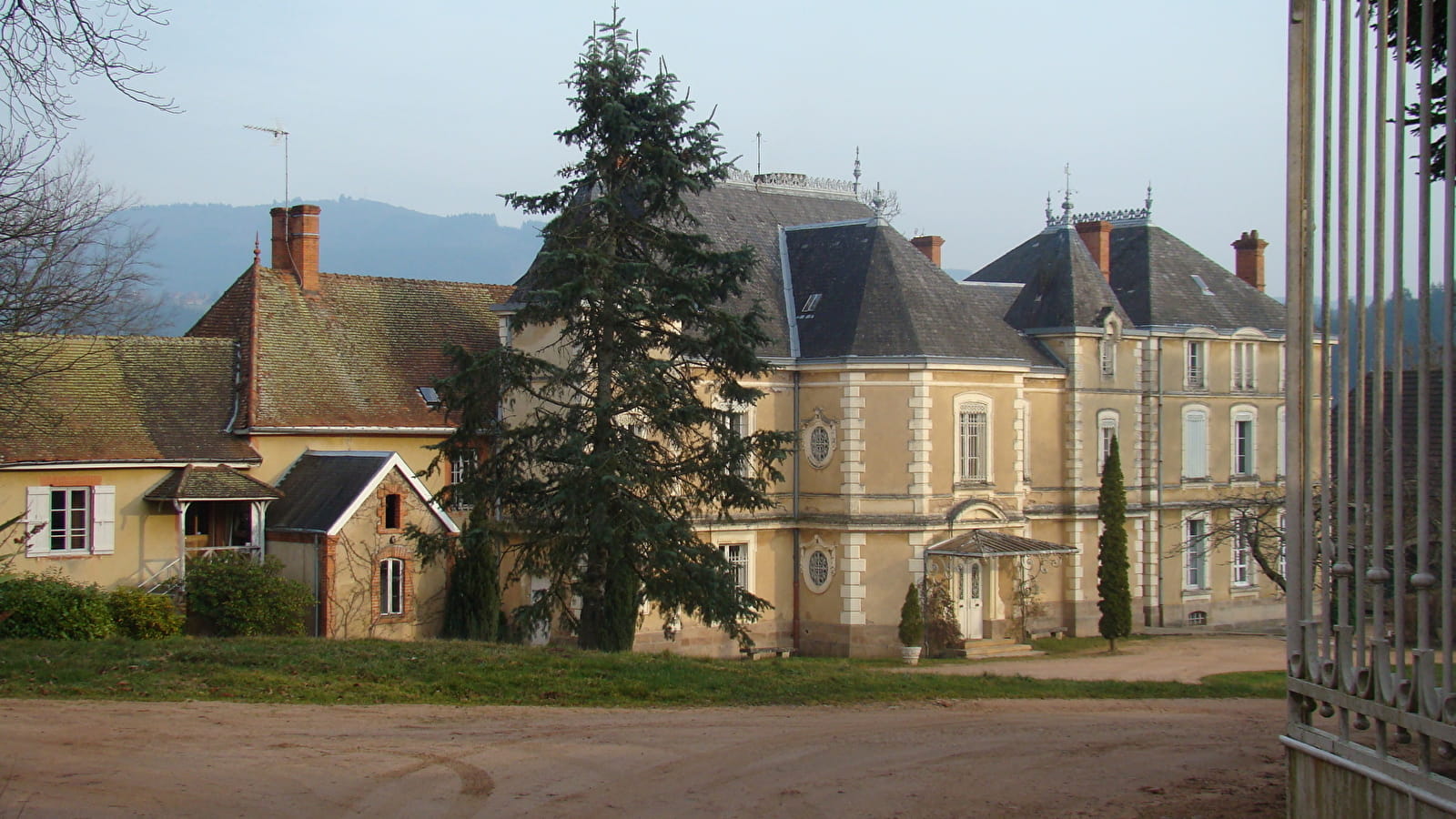 Camping du Château de Montrouant