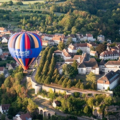 Vol en montgolfière sur Semur en Auxois