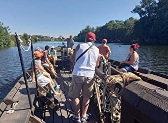 Promenade en bateaux traditionnels de Loire avec La Nivernaise ou La Decizoise - DECIZE