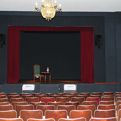 Théâtre 'Léocadia'