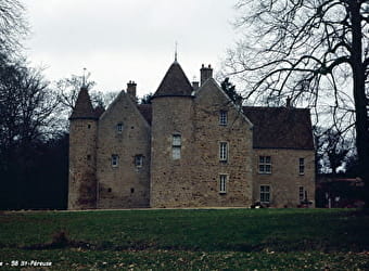 Château de Besne - SAINT-PEREUSE