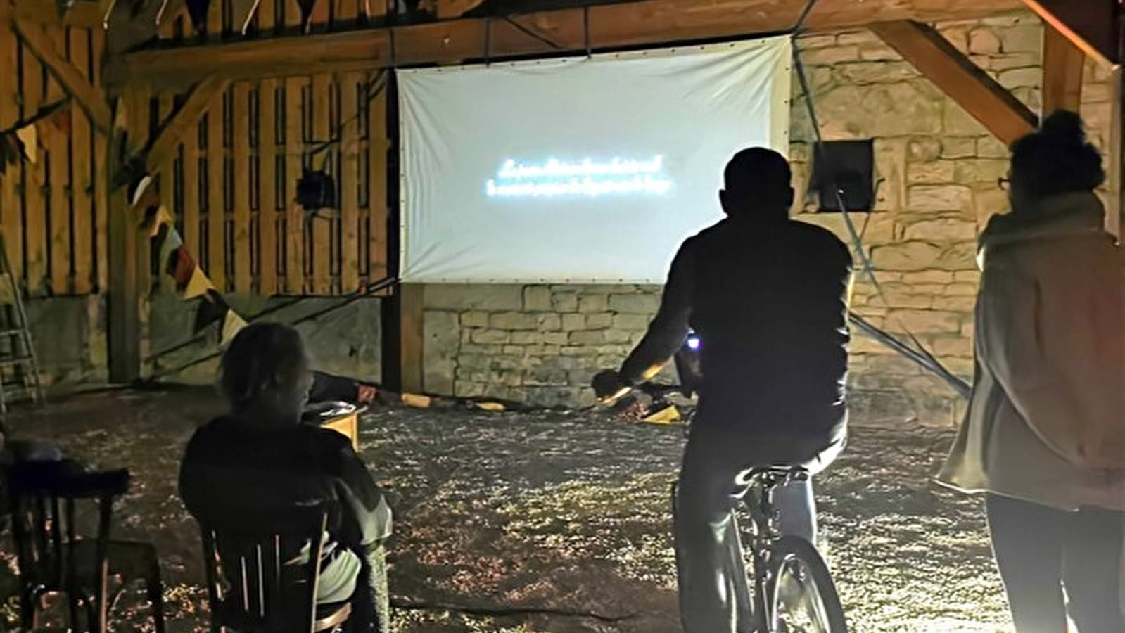 Projection plein-air : Cinécyclo (Nuits des forêts 2024)