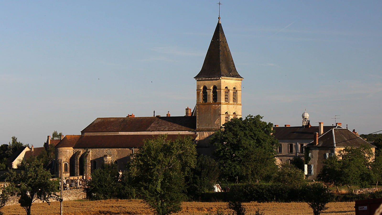 Eglise Romane de Saint-Révérien