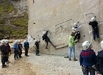 La Grotte de Champ Retard - Parcours aventure sur rocher - COUTARNOUX