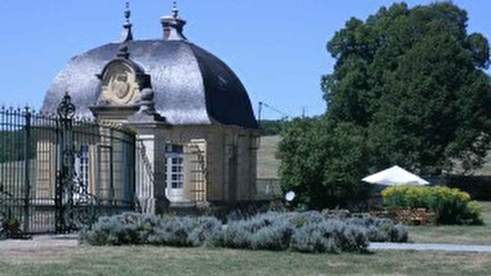 La Maison des Grilles du Château de Prye